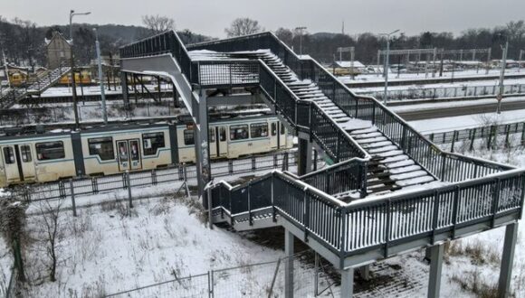 Przebudowa kładki przy SKM Gdańsk Stocznia – ogłoszenie przetargu na projekt