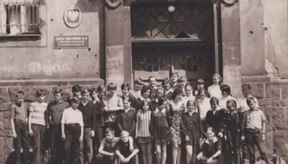 Szkoła Podstawowa nr 15 na Aniołkach kończy 80 lat! Szkoła Podstawowa nr 15 na Aniołkach kończy 80 lat!