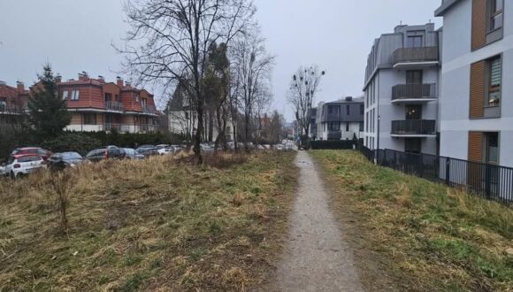 Przetarg na zbycie działki PKP, ul. Kopernika Przetarg na zbycie działki PKP, ul. Kopernika